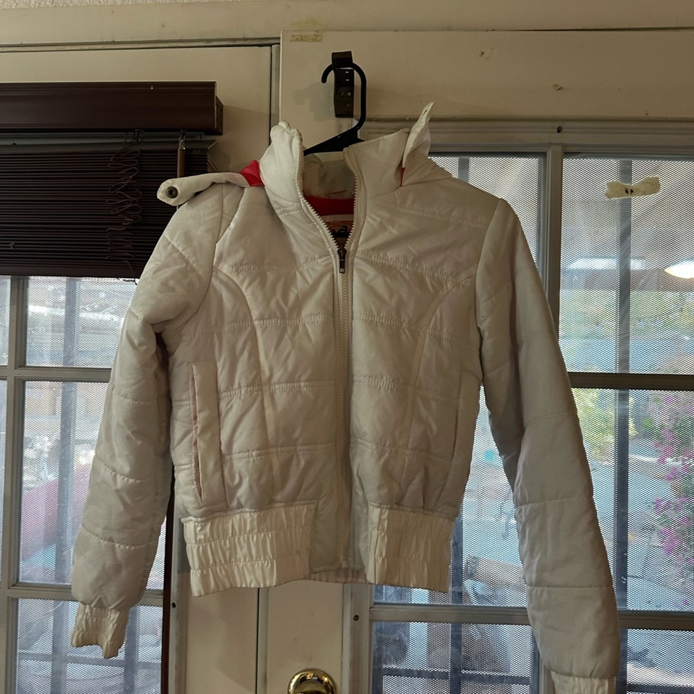 Puffy white jacket